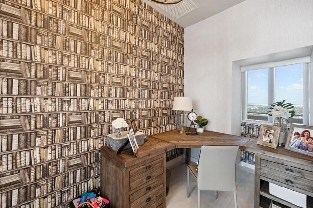 480 NE 31st St PH5303, Miami, FL 33137