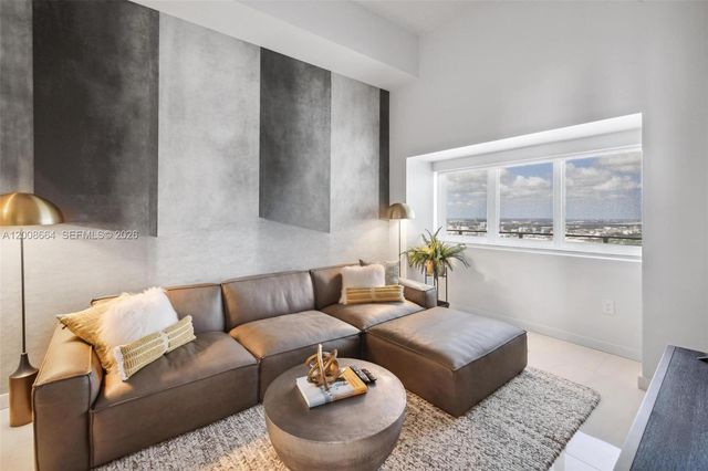 480 NE 31st St PH5303, Miami, FL 33137