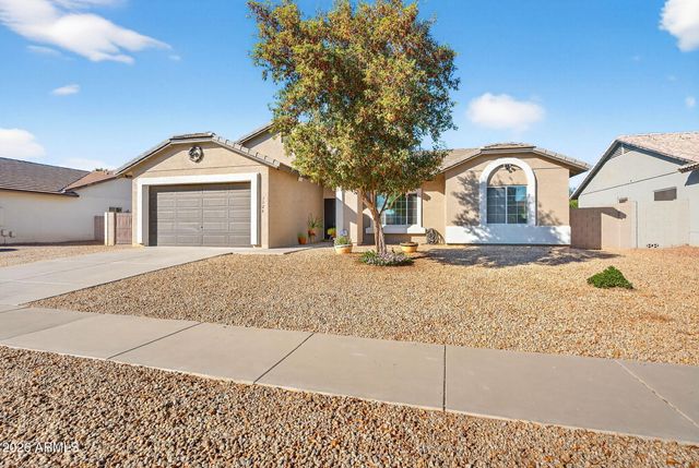 7520 W SOUTHGATE Avenue, Phoenix, AZ 85043