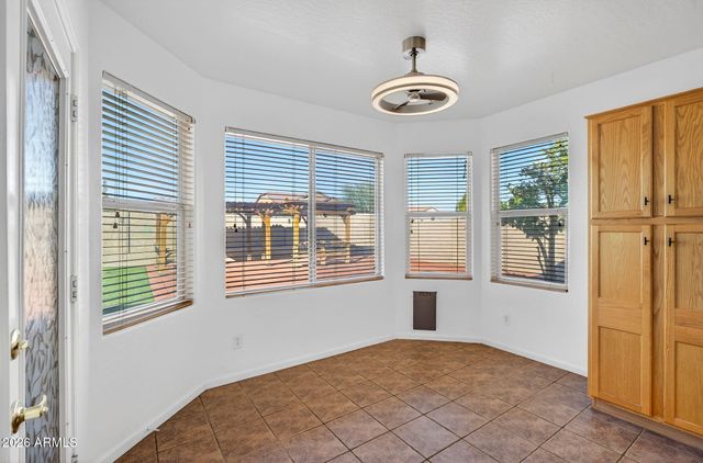 7520 W SOUTHGATE Avenue, Phoenix, AZ 85043