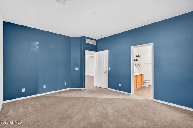 7520 W SOUTHGATE Avenue, Phoenix, AZ 85043