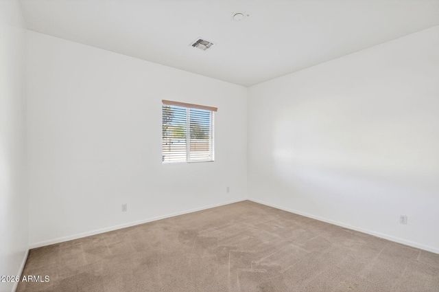 7520 W SOUTHGATE Avenue, Phoenix, AZ 85043