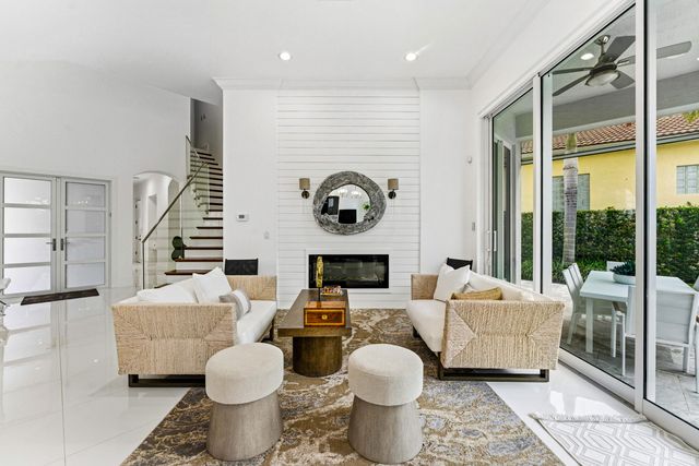 110 Andalusia Way, Palm Beach Gardens, FL 33418