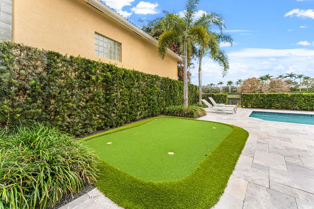 110 Andalusia Way, Palm Beach Gardens, FL 33418