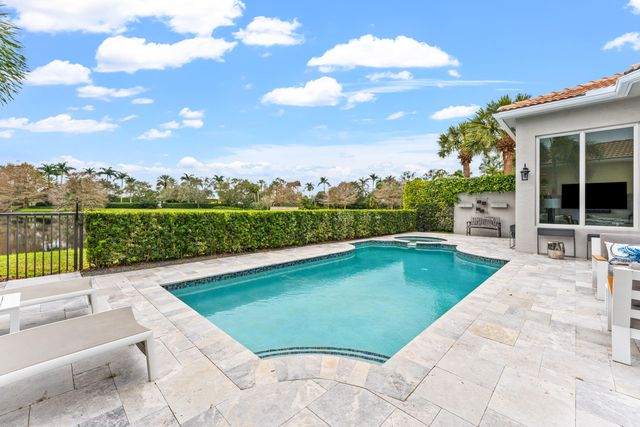 110 Andalusia Way, Palm Beach Gardens, FL 33418