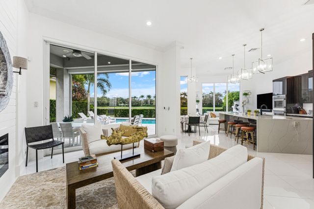 110 Andalusia Way, Palm Beach Gardens, FL 33418