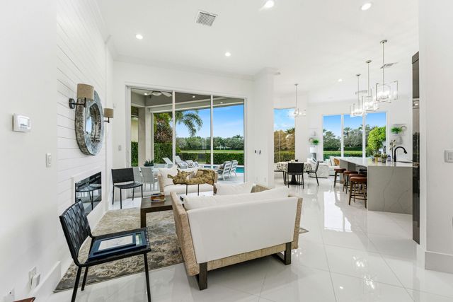 110 Andalusia Way, Palm Beach Gardens, FL 33418