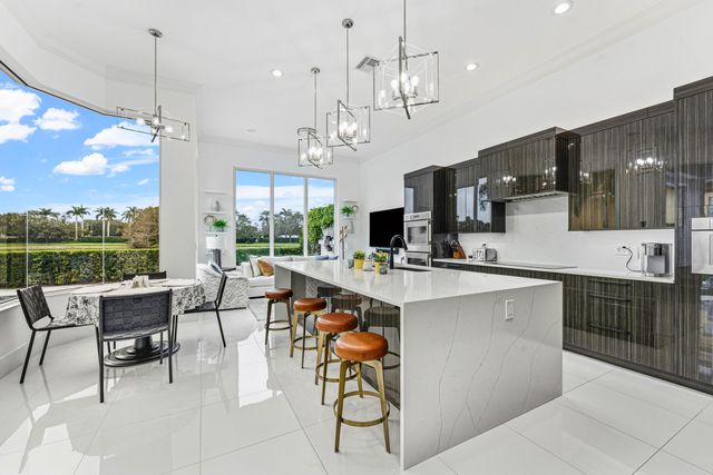 110 Andalusia Way, Palm Beach Gardens, FL 33418