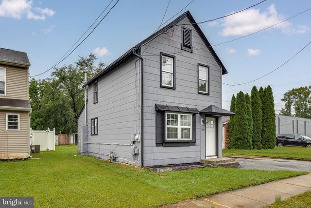 11 MAGNOLIA ST, Westville, NJ 08093