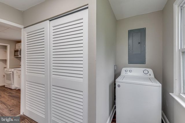 11 MAGNOLIA ST, Westville, NJ 08093