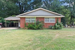 3658 BROMPTON RD, Memphis, TN 38118
