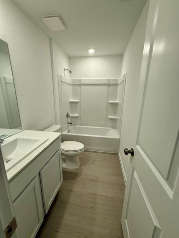 10914 Silver Canoe Drive, Beasley, TX 77417