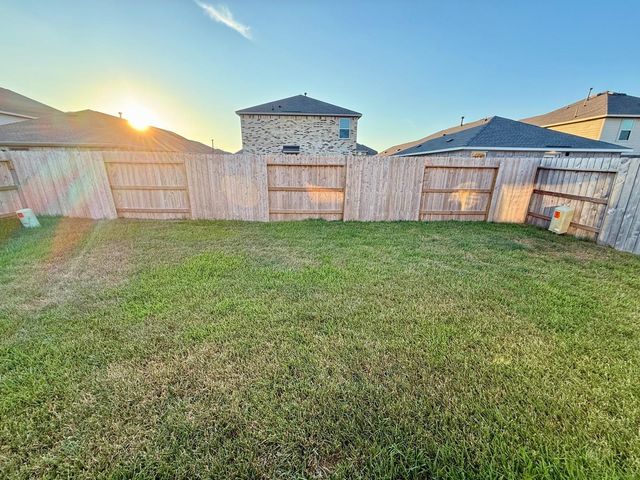 10914 Silver Canoe Drive, Beasley, TX 77417