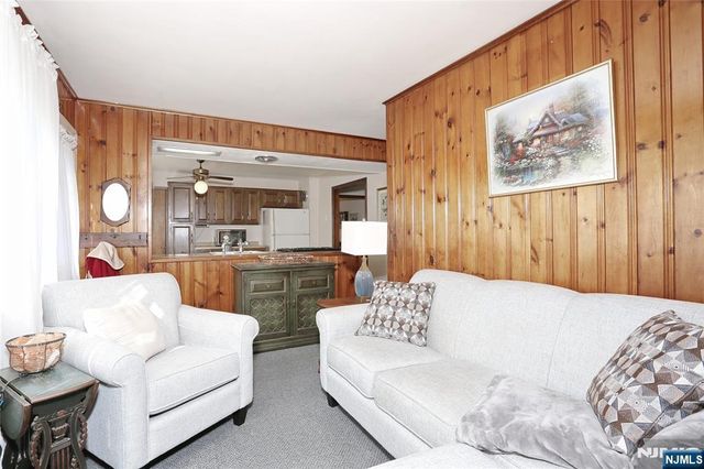 67 Hillside Avenue, Midland Park, NJ 07432