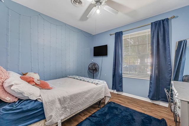 132 NW Loizos Drive, Fort Walton Beach, FL 32548