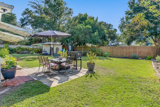 132 NW Loizos Drive, Fort Walton Beach, FL 32548