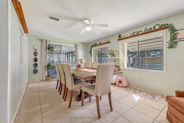 132 NW Loizos Drive, Fort Walton Beach, FL 32548