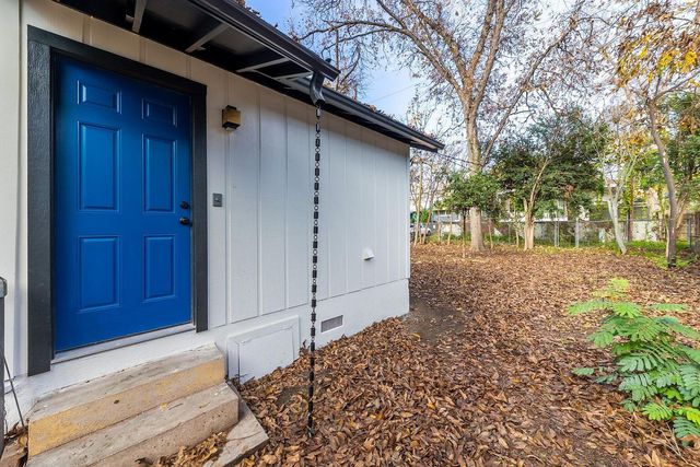 1614 Holly ST, Austin, TX 78702