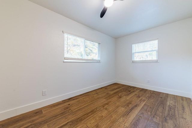 1614 Holly ST, Austin, TX 78702