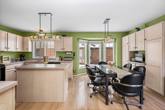 2800 Marissa Way, Shelby Twp, MI 48316