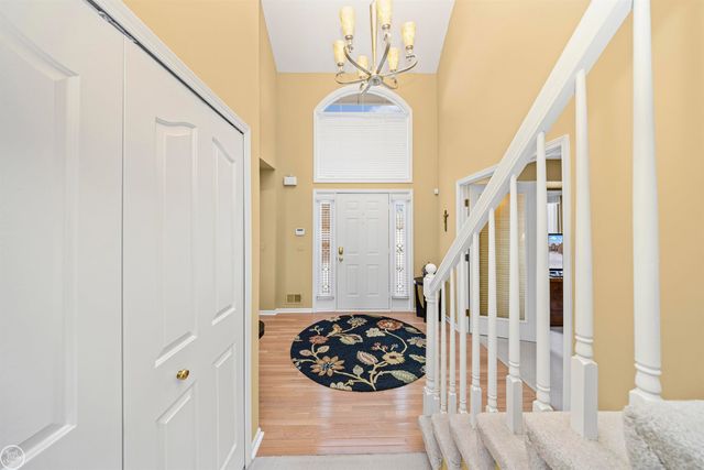 2800 Marissa Way, Shelby Twp, MI 48316