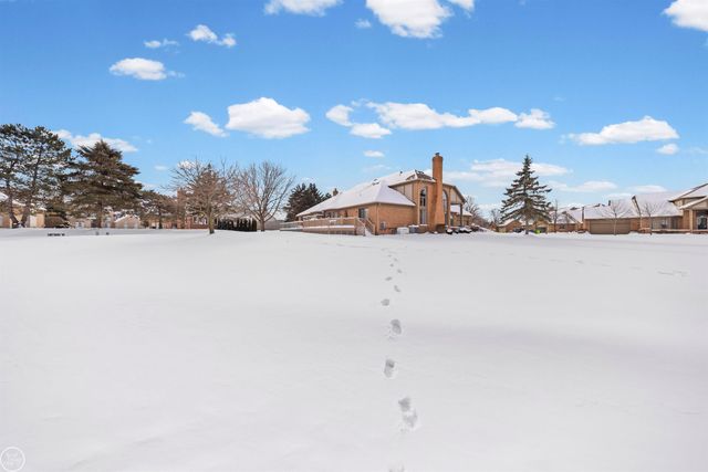 2800 Marissa Way, Shelby Twp, MI 48316