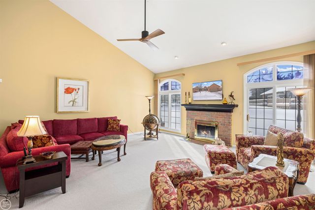 2800 Marissa Way, Shelby Twp, MI 48316