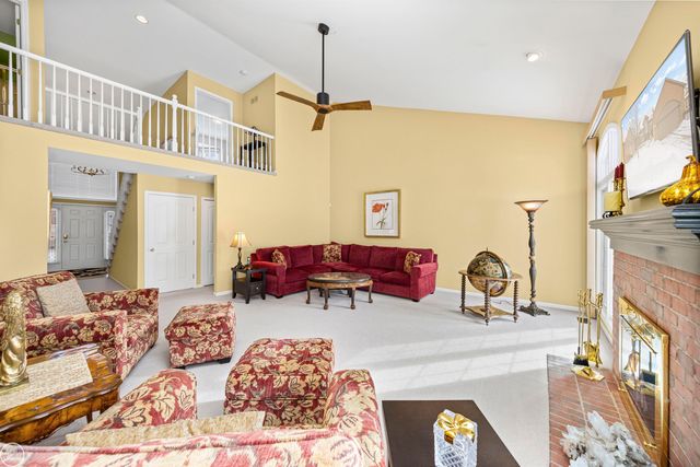 2800 Marissa Way, Shelby Twp, MI 48316