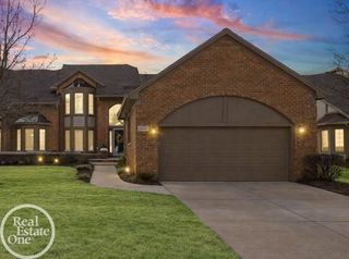 2800 Marissa Way, Shelby Twp, MI 48316