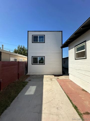 4462 32nd, San Diego, CA 92116