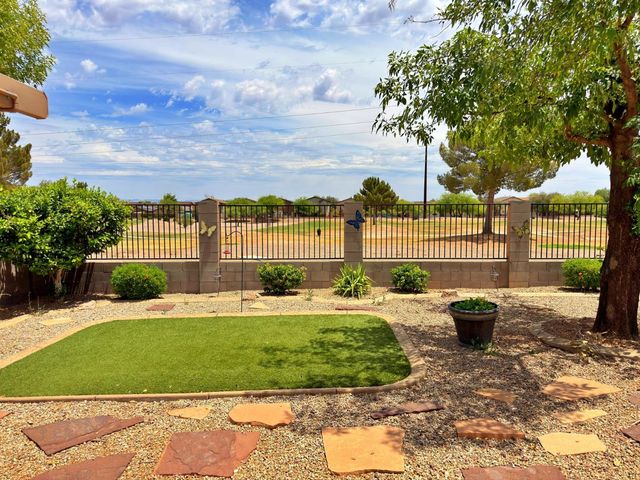 30479 N Bareback Trail, San Tan Valley, AZ 85143