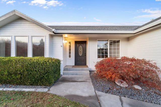 2102 W 37th, Kennewick, WA 99337