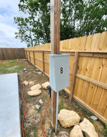 715 9th Street, San Leon, TX 77539