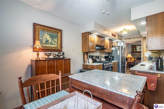 397 Piping Rock Road, Brandenburg, KY 40108