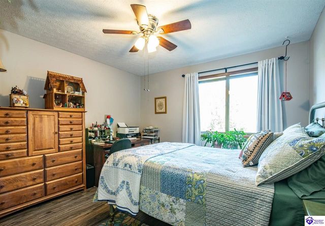 397 Piping Rock Road, Brandenburg, KY 40108