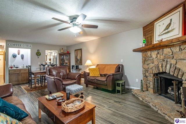 397 Piping Rock Road, Brandenburg, KY 40108