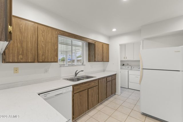 10435 W CAMELOT Circle, Sun City, AZ 85351