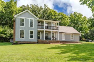 101 Meadow Ct, Hendersonville, TN 37075