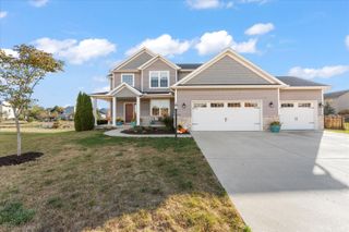 1804 Horizon Court, Mahomet, IL 61853
