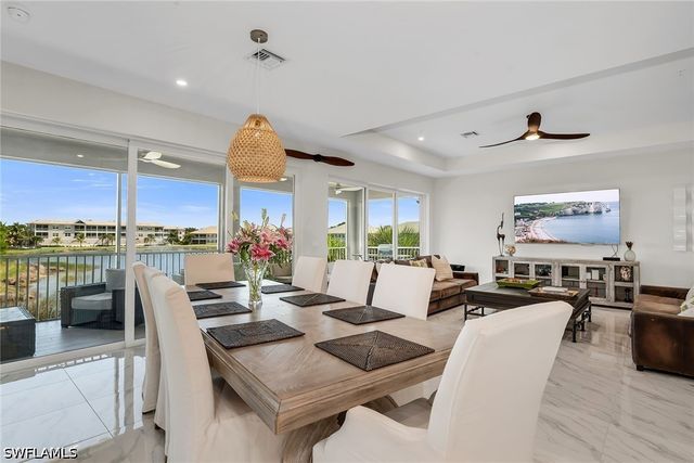 257 Indies DR E 202, Naples, FL 34114