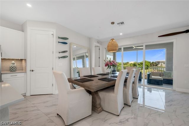 257 Indies DR E 202, Naples, FL 34114