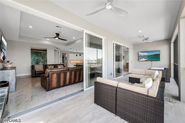 257 Indies DR E 202, Naples, FL 34114