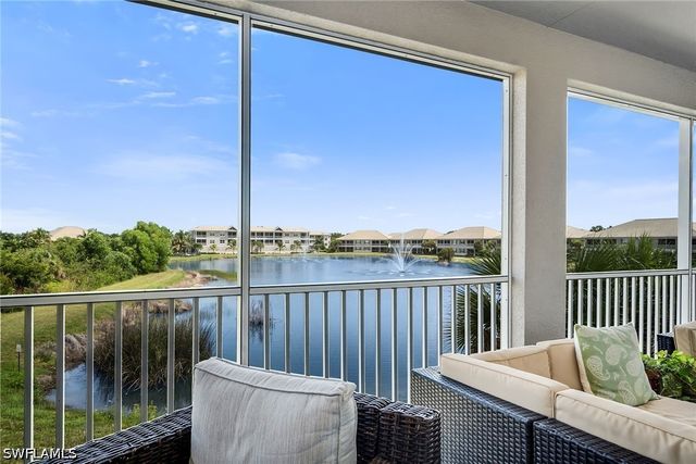 257 Indies DR E 202, Naples, FL 34114