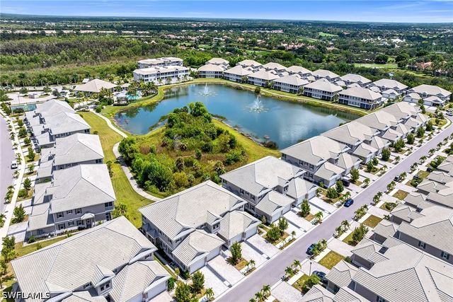 257 Indies DR E 202, Naples, FL 34114