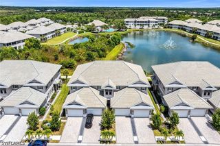 257 Indies DR E 202, Naples, FL 34114
