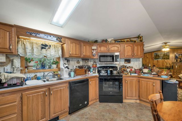 112 North Ashland Road, Ashland, NH 03217