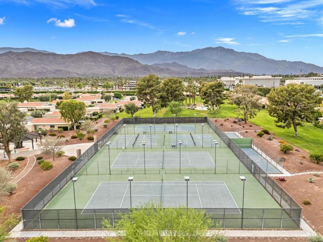 72419 Rodeo Way, Rancho Mirage, CA 92270