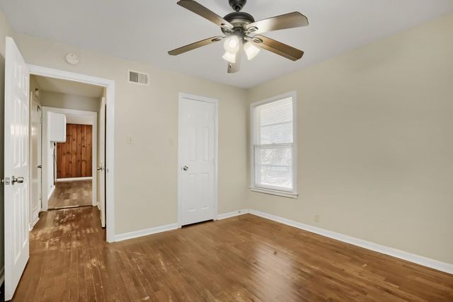 1811 W College Street, Sherman, TX 75092