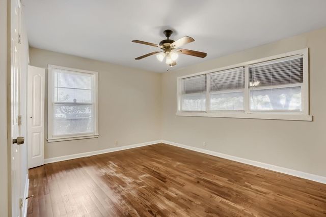 1811 W College Street, Sherman, TX 75092