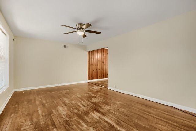 1811 W College Street, Sherman, TX 75092